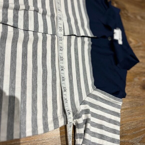 LACOSTE stripe gray and white with navy colar size 40 - Picture 8 of 10